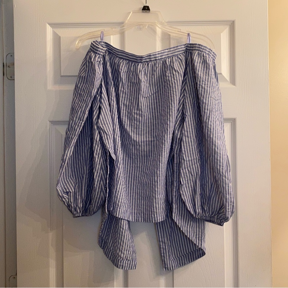 BCBGMAXAZRIA blouse